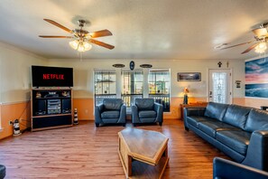 TV, DVD player - Escape | Gulf Views | Large Deck | Pet Friendly (Crystal Beach)
