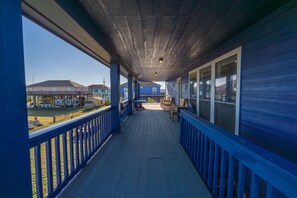 Terrace/patio - Escape | Gulf Views | Large Deck | Pet Friendly (Crystal Beach)