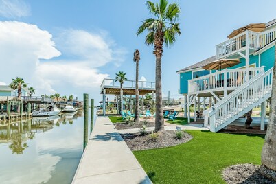 Dream | Canal Front | Firepit | Kayking & Fishing