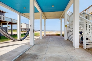 Property grounds - Oasis | Beachfront | Volleyball Court | Sleeps 12 (Freeport)