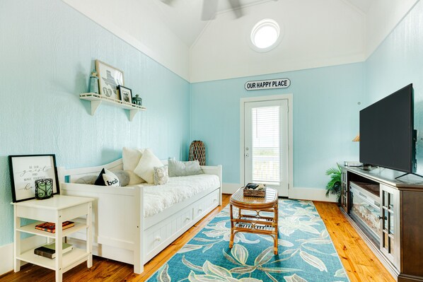 3 bedrooms, desk, free WiFi, bed sheets