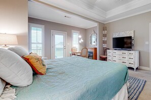 3 bedrooms, desk, free WiFi, bed sheets - Ocean View l Free Cancellation l Tiki Bar l Modern Interior (Port Bolivar)