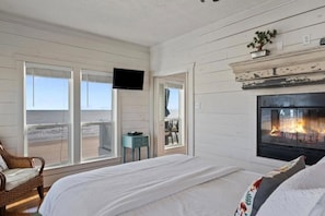 3 bedrooms, desk, free WiFi, bed sheets