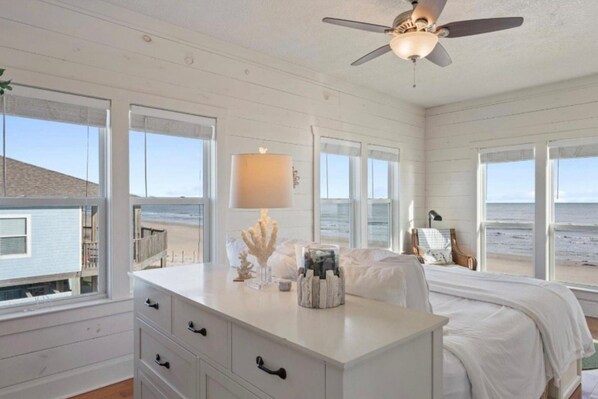 3 bedrooms, desk, free WiFi, bed sheets - Beachfront 3BR Free Cancellation up to 14 Days (Gilchrist)