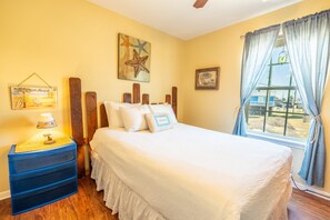 3 bedrooms, desk, iron/ironing board, free WiFi - Prime | Beachfront | Beach Access | Sleeps 8 (Surfside Beach)