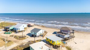On the beach - Prime | Beachfront | Beach Access | Sleeps 8 (Surfside Beach)