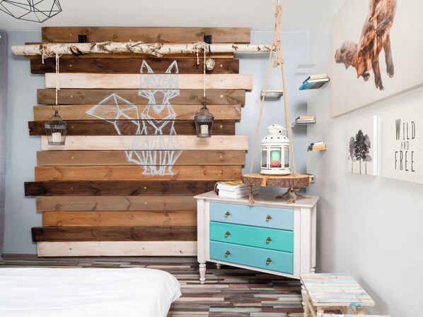 1 dormitorio, tabla de planchar con plancha, wifi y ropa de cama