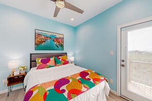 3 bedrooms, desk, free WiFi, bed sheets