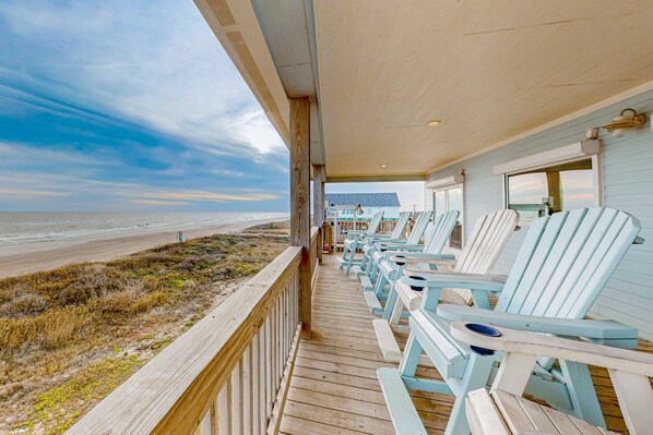 Property grounds - Stunning | Beachfront | Cargo Lift | Sleeps 14 (Gilchrist)