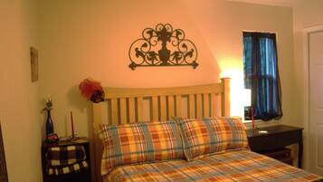 3 habitaciones, escritorio, tabla de planchar con plancha y wifi gratis