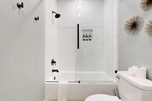 Shower, towels