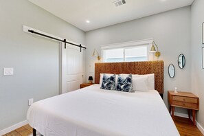2 habitaciones, escritorio, wifi gratis y ropa de cama 