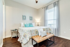 4 間睡房、書桌、免費 Wi-Fi、床單