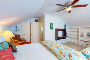 5 bedrooms, desk, iron/ironing board, free WiFi