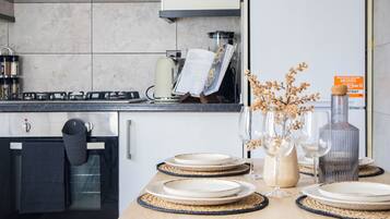 Microwave, oven, stovetop, dishwasher