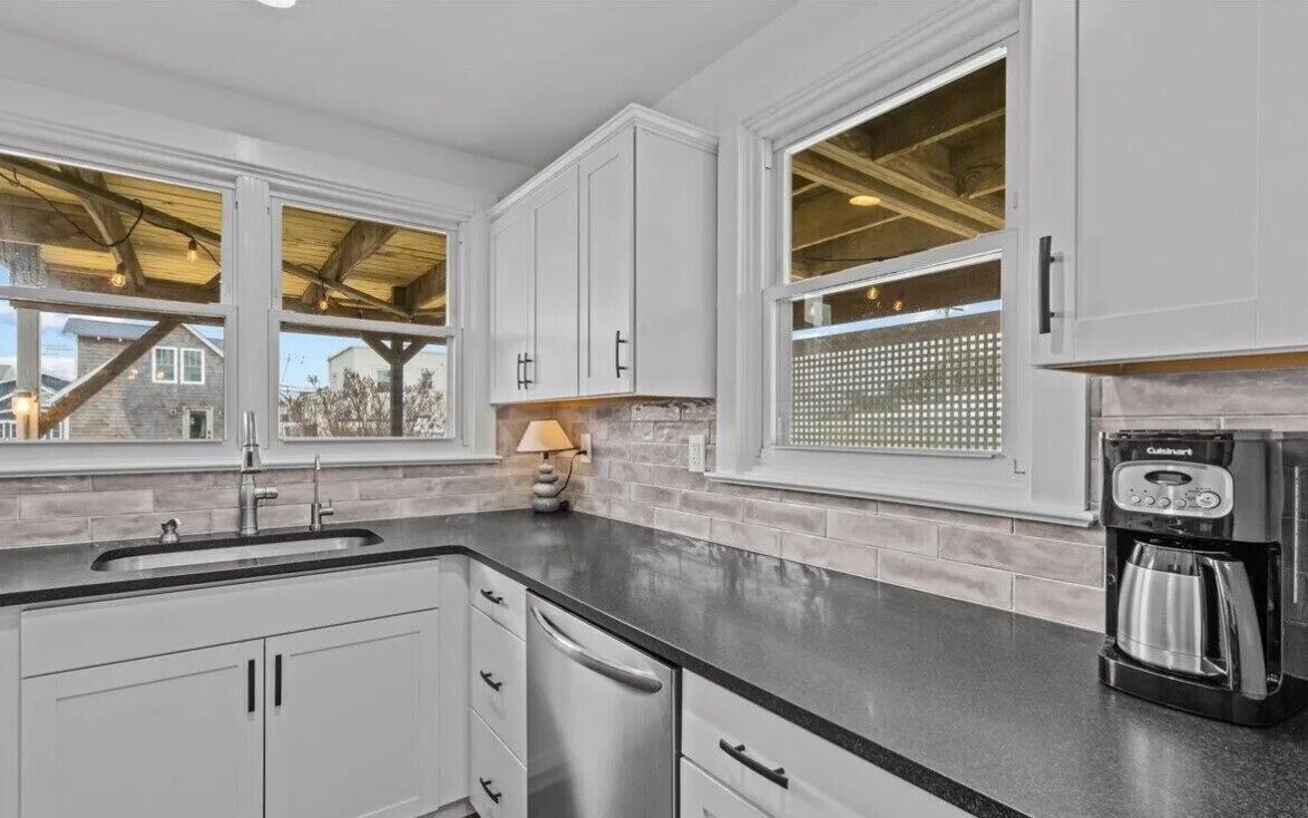 Mikroaaltouuni, uuni, liesi, astianpesukone