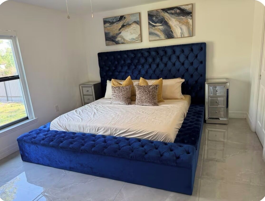 3 bedrooms, iron/ironing board, internet, bed sheets