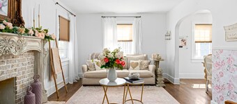 The Pink & Old Clarksville House (Alpha Link Homes)