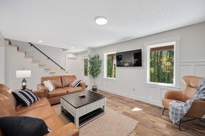 Smart-tv en een open haard