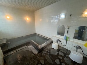 Baño termal público