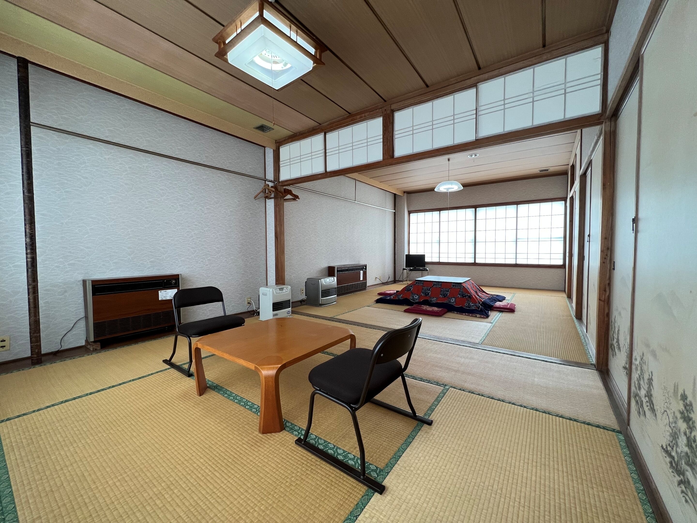 Family Room, Non Smoking | Desk, free WiFi, bed sheets