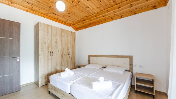 Unclassified image, 1 of 39, button - Hillside Apartment Gjirokast r 2 2BR With Balcony (Gjirokastër)