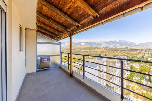 Hillside Apartment Gjirokast r 2