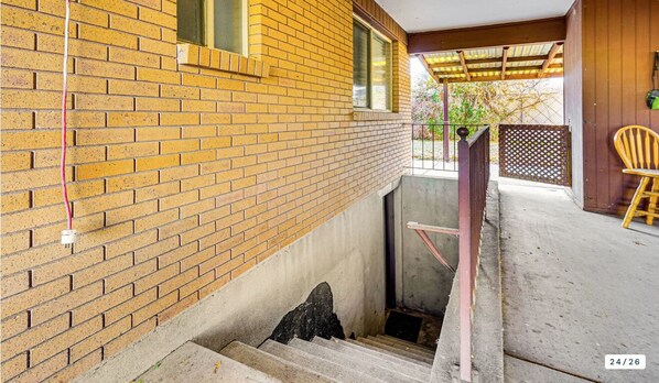 Interior - Cozy and Quiet Apt in Midvale (Midvale)