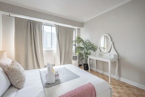 1 bedroom, iron/ironing board, travel cot, free WiFi