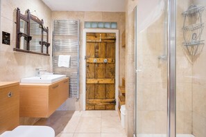 Free toiletries - Farm View, Kelsale (Kelsale)