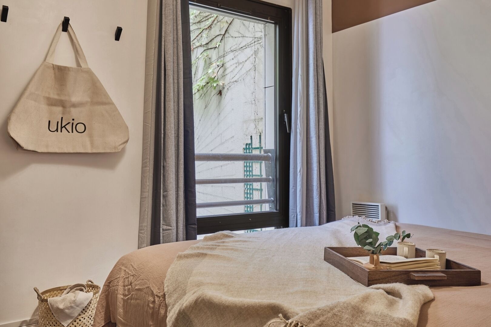 Fer et planche à repasser, Wi-Fi, draps fournis