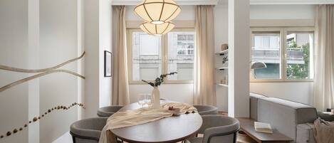 تناول الطعام