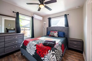 1 bedroom, free WiFi, bed sheets