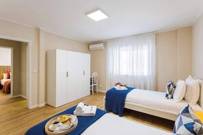 2 bedrooms, iron/ironing board, travel cot, free WiFi - Modern & Bright Flat with Workspace by HostWise (Vila Nova de Gaia)