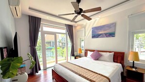 Kamar Premier, balkon, pemandangan kota