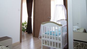 1 bedroom, iron/ironing board, WiFi