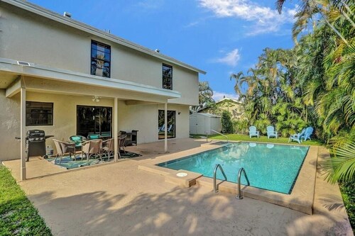 3BR Delray Beach Retreat | Pool + Game Room