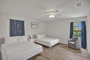 3 bedrooms, iron/ironing board, WiFi, bed sheets