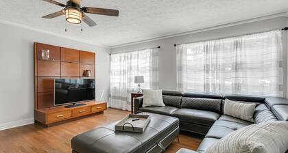 Tampa Family Oasis – Cozy Home w/ Screened-in Heated Pool