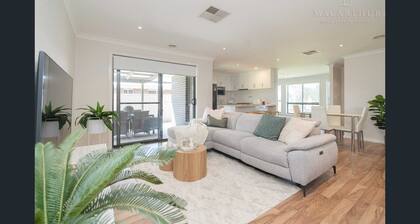 Barooma Escape - 23 Gibson Street