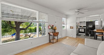 Centrally Located 2-bedroom, 1-bath Cottage with Mountain Views & Private Deck