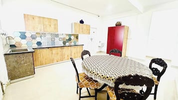 Room service – dining