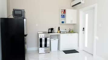 Microwave, oven, stovetop