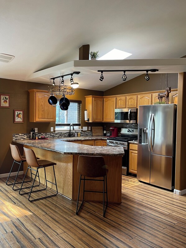 Microwave, oven, stovetop, dishwasher