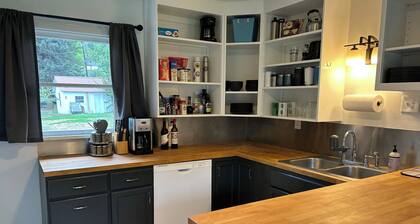 Wolf Creek Basecamp - Premier fishing! Walking distance to restaurants and bars