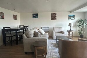 Smart TV - Near Downtown Los Angeles with a BREATH-TAKING VIEW!!!!!!! (Los Angeles)