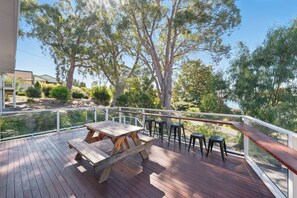 Comfort House, Sea View | Balcony