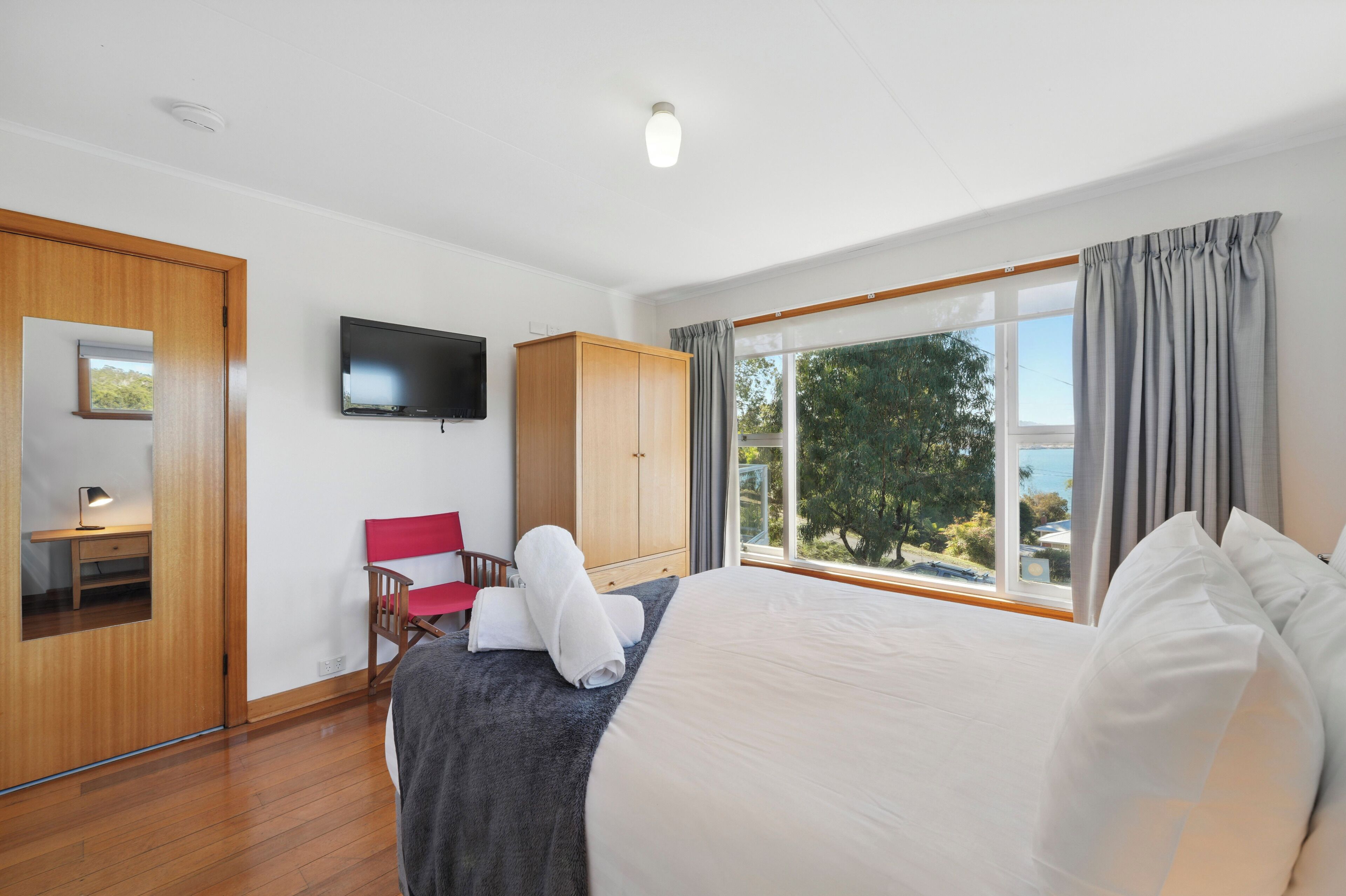 Comfort House, Sea View | Iron/ironing board