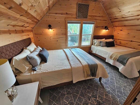 2 habitaciones, tabla de planchar con plancha, internet y ropa de cama 