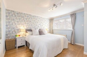 4 chambres, fer et planche Ă repasser, Wi-Fi, literie fournie